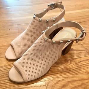 NWOT Marc Fisher Block Heel Sandals